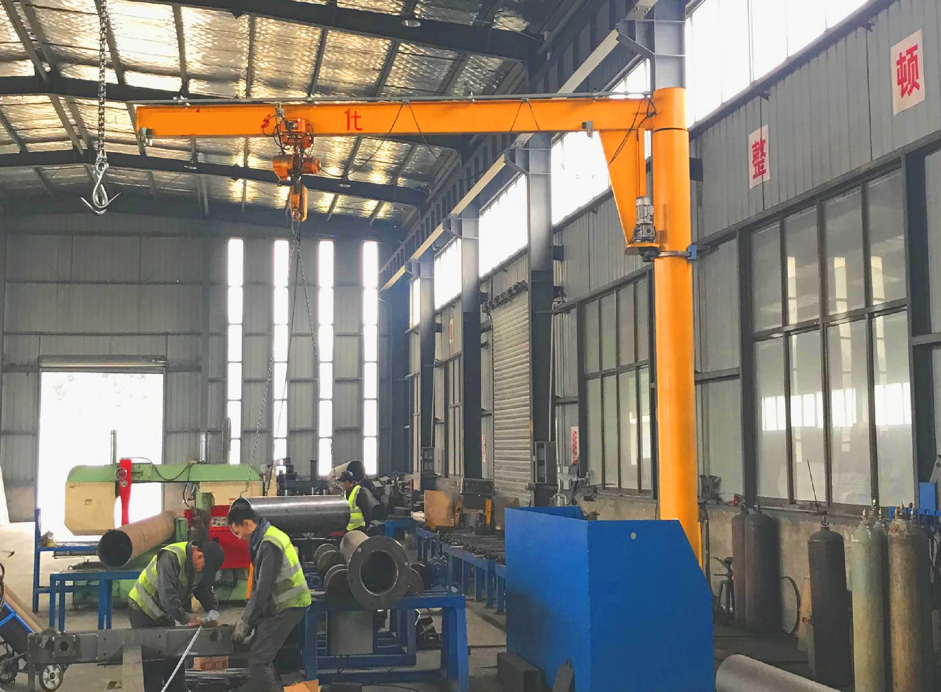 1693874007721033.jpg 電動(dòng)懸臂吊 (2).jpg