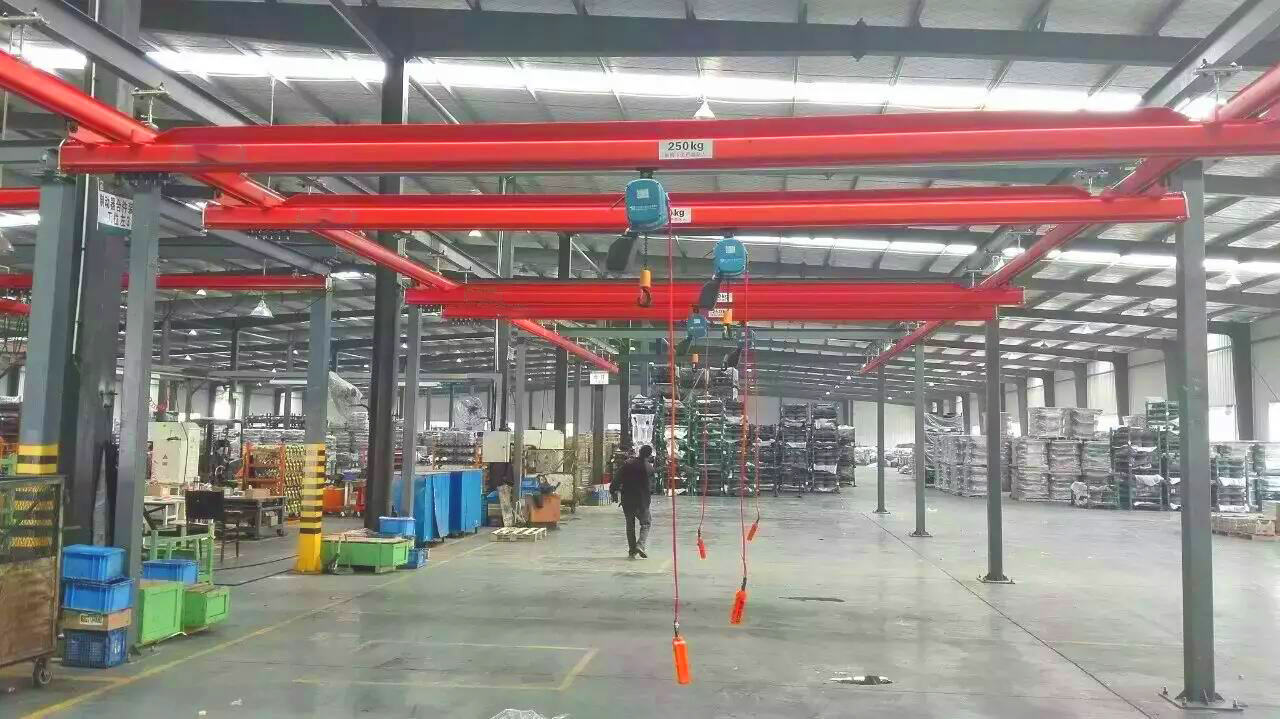 KBK柔性軌道起重機(jī)：讓廠房有限空間，展現(xiàn)無(wú)限可能